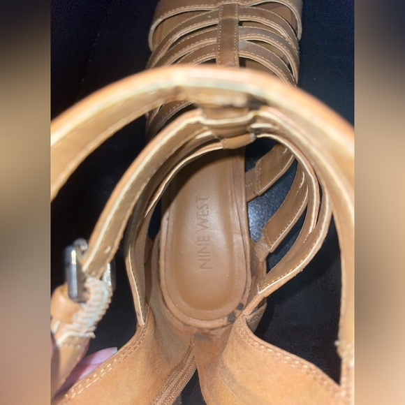 Nine West Sandals Size 6.5 Nude - Picture 3 of 4